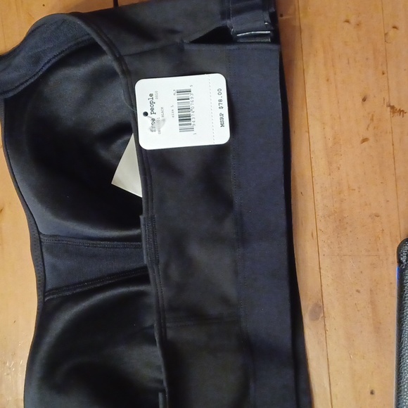 NWT- FP Movement- Make a move bra, Black, Sz Lrg, Multi adjustable straps! - Picture 12 of 16